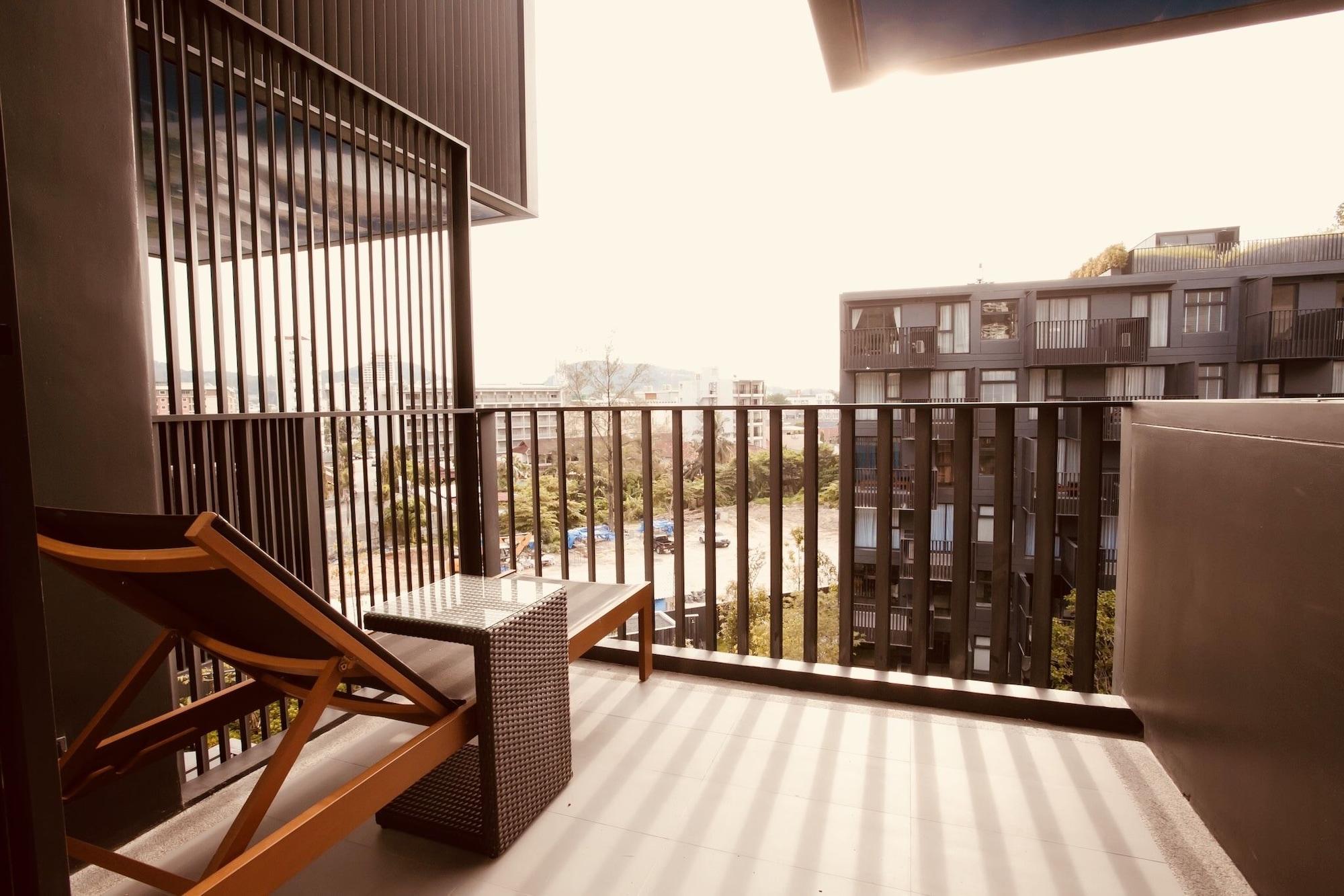 The Deck Condo Patong By Vip Εξωτερικό φωτογραφία