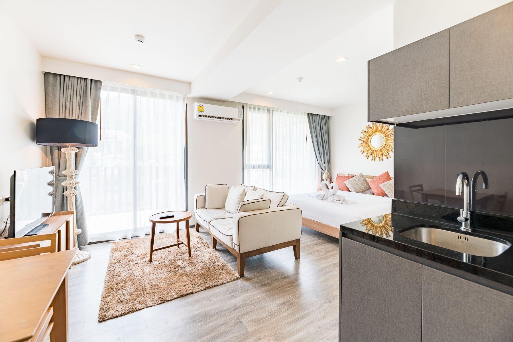 The Deck Condo Patong By Vip Εξωτερικό φωτογραφία