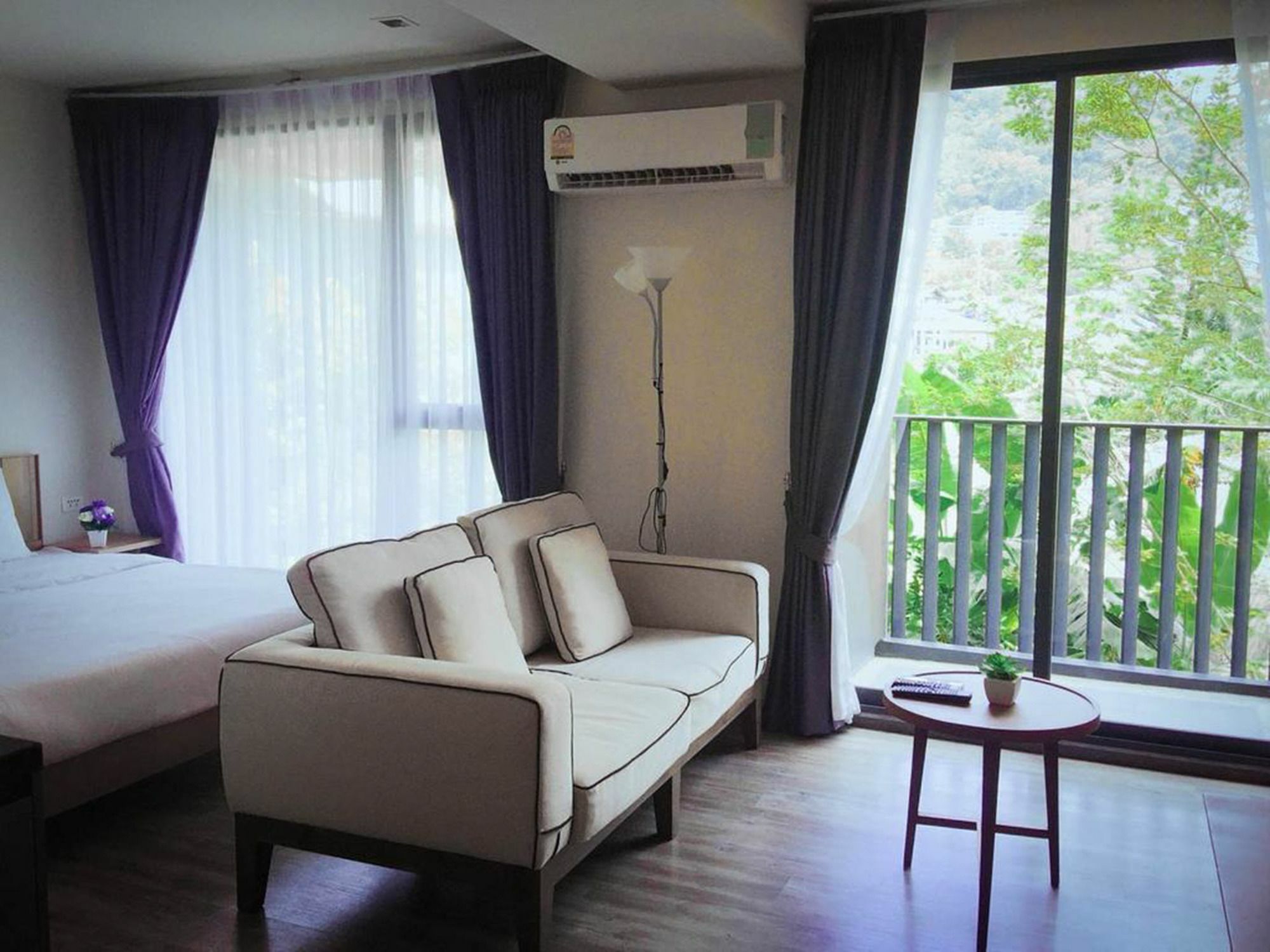 The Deck Condo Patong By Vip Εξωτερικό φωτογραφία