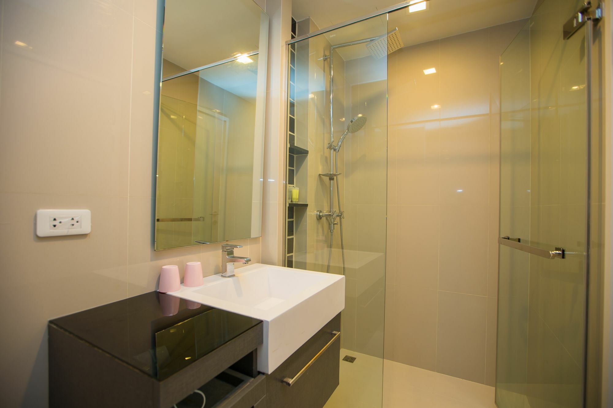 The Deck Condo Patong By Vip Εξωτερικό φωτογραφία