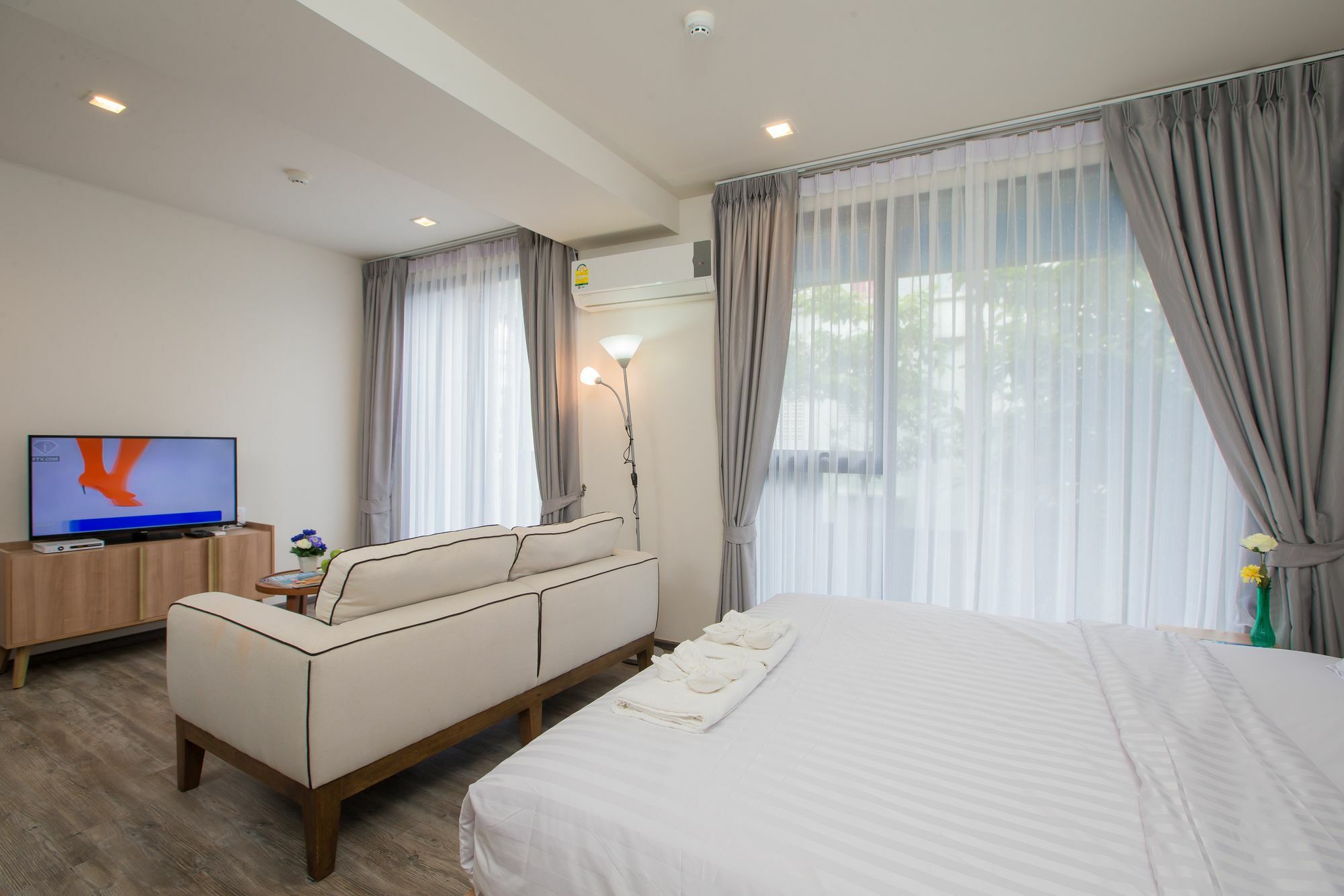 The Deck Condo Patong By Vip Εξωτερικό φωτογραφία